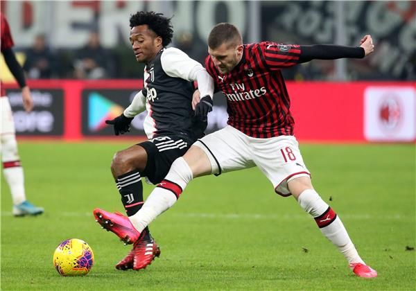 من لقاء يوفنتوس وميلان