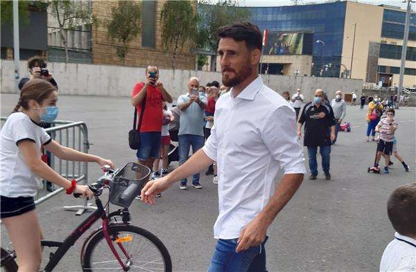أدوريز