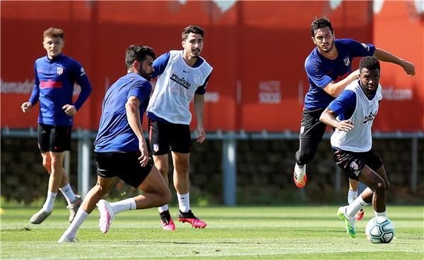 جانب من التدريبات