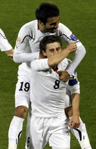 2011-01-122011-01-12t145936z_01_ac615_rtridsp_3_soccer-asian_reuters