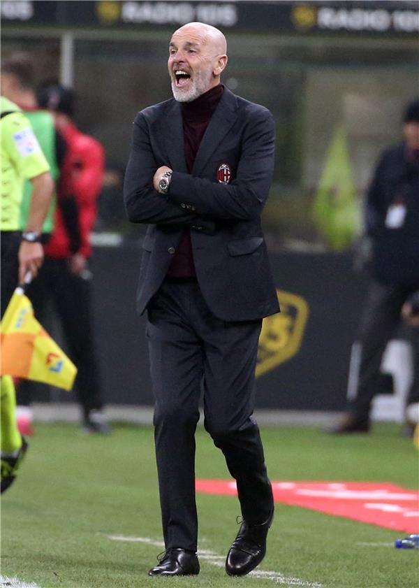 بيولي مدرب ميلان