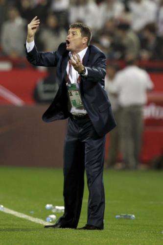 2011-01-092011-01-09t180135z_01_ac247_rtridsp_3_soccer-asian_reuters