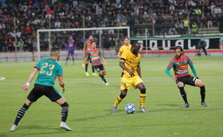 من الدوري الجزائري