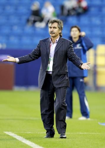 2011-01-122011-01-12t144505z_01_ac612_rtridsp_3_soccer-asian_reuters