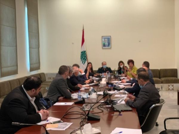 من الاجتماع