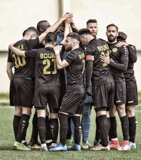 لاعبو البرج