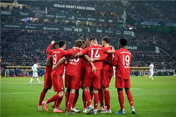 البايرن يقترب من اللقب الثامن على التوالي