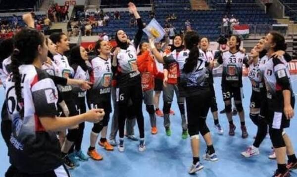 نساء يد مصر