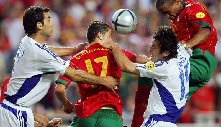 من النهائي بين البرتغال واليونان