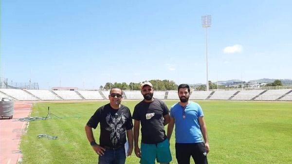 من زيارة الملعب