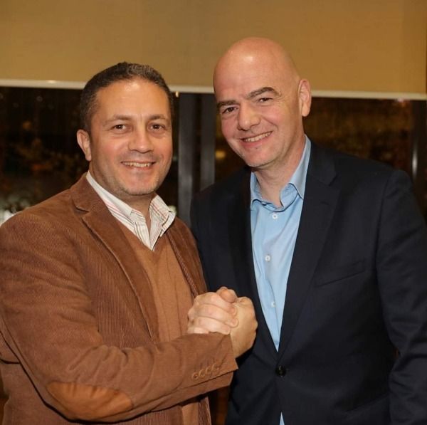 قبيسي مع جياني إنفانتينو رئيس الفيفا 