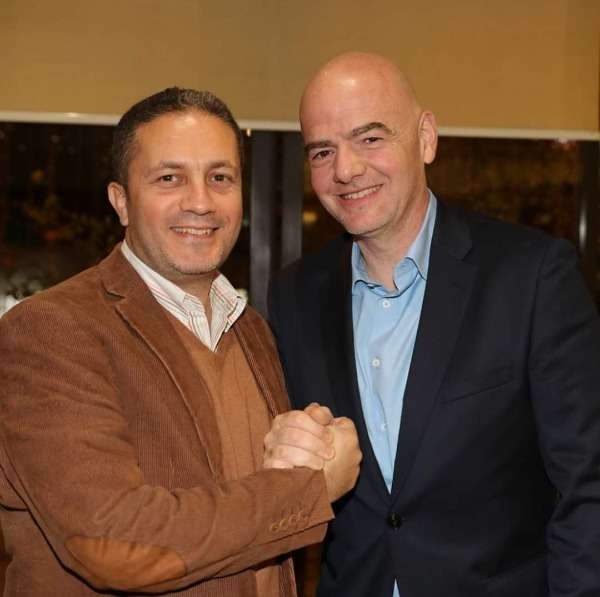 قبيسي مع جياني إنفانتينو رئيس الفيفا 