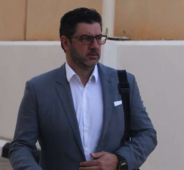 روي فيتوريا