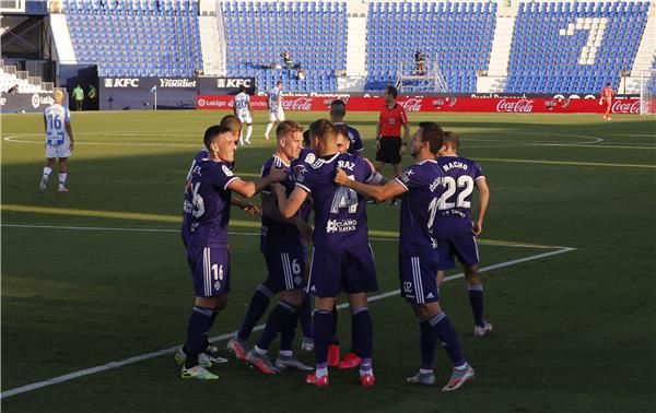 فرحة لاعبي بلد الوليد 