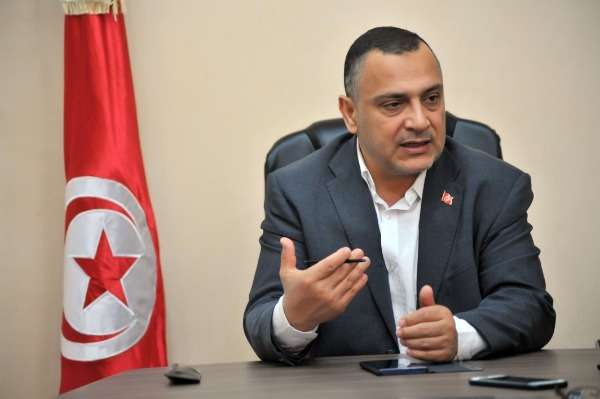 أحمد قعلول وزير الرياضة التونسي