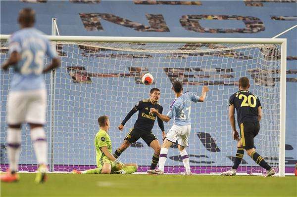 مانشستر سيتي وآرسنال