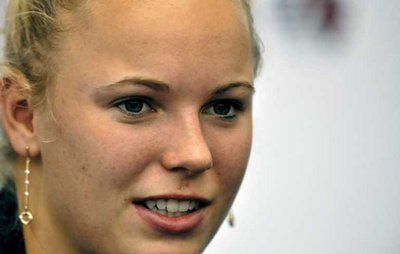 كارولين وزنياكي 