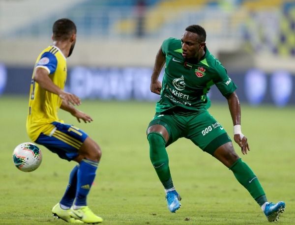 من الدوري الإماراتي