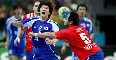 جانب من لقاء كوريا الجنوبية ضد تشيلي