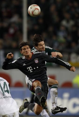 2011-01-152011-01-15t170743z_01_cha118_rtridsp_3_soccer-germany_reuters