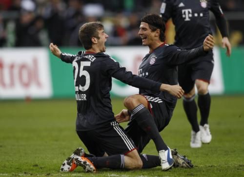 2011-01-152011-01-15t150901z_01_cha104_rtridsp_3_soccer-germany_reuters