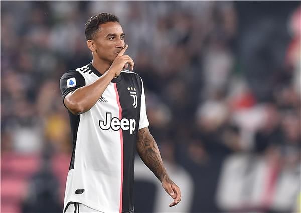 دانيلو لاعب يوفنتوس