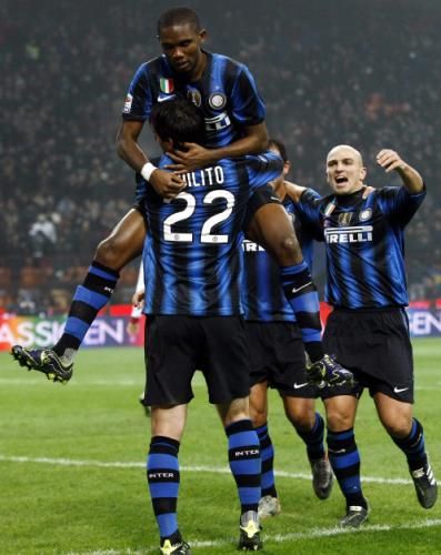 2011-01-152011-01-15t212356z_01_aga113_rtridsp_3_soccer-italy_reuters