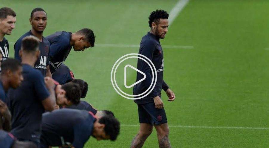 نيمار وزملاؤه في سان جيرمان