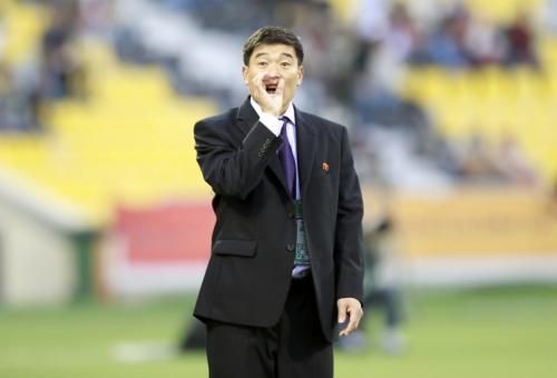 2011-01-152011-01-15t135108z_01_ac110_rtridsp_3_soccer-asian_reuters