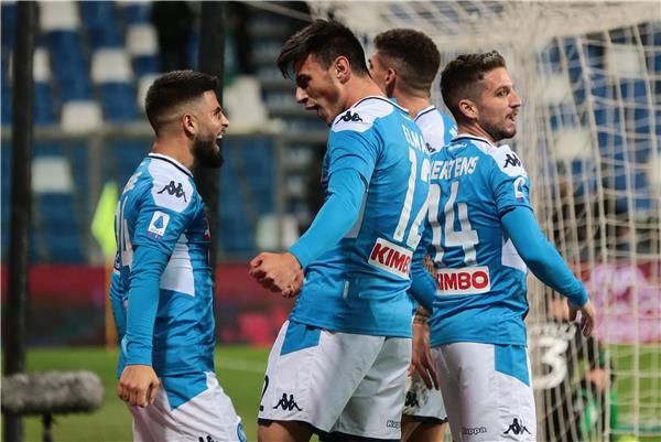 لاعبو نابولي