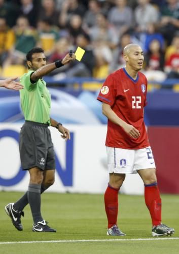 2011-01-142011-01-14t135222z_01_ac209_rtridsp_3_soccer-asian_reuters