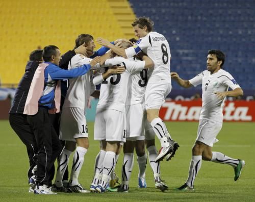 2011-01-162011-01-16t175525z_01_ac919_rtridsp_3_soccer-asian_reuters