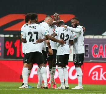 فرحة لاعبي بشكتاش