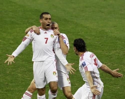 2011-01-172011-01-17t142645z_01_ac918_rtridsp_3_soccer-asian_reuters