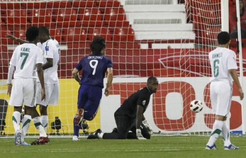 2011-01-172011-01-17t150306z_01_ac728_rtridsp_3_soccer-asian_reuters