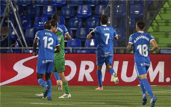 فرحة ماتا بالهدف