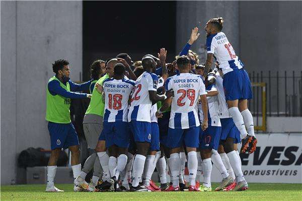 فرحة لاعبي بورتو