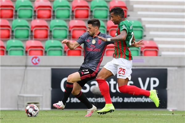 من مباراة بنفيكا وماريتيمو 