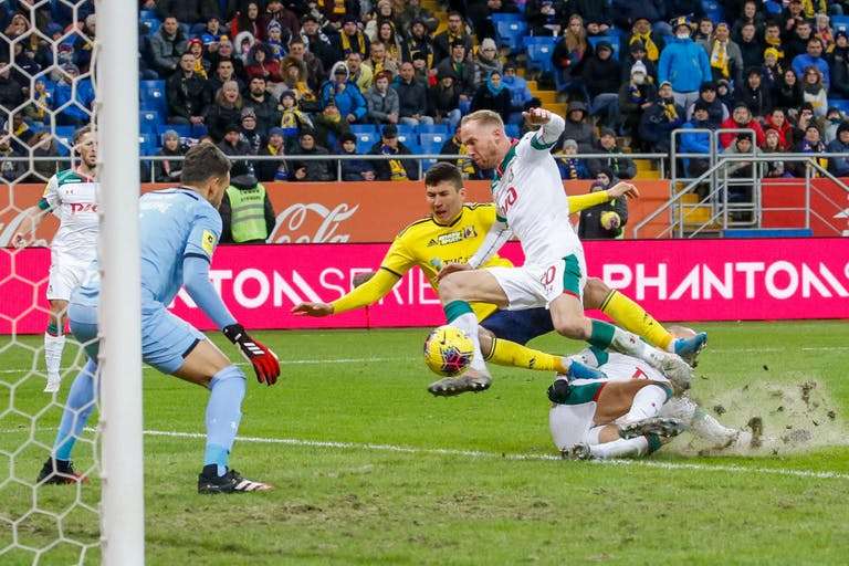 من المنافسات المحلية