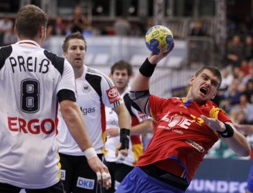2011-01-172011-01-17t180139z_01_hnd106_rtridsp_3_handball_reuters
