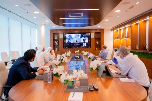 من الاجتماع