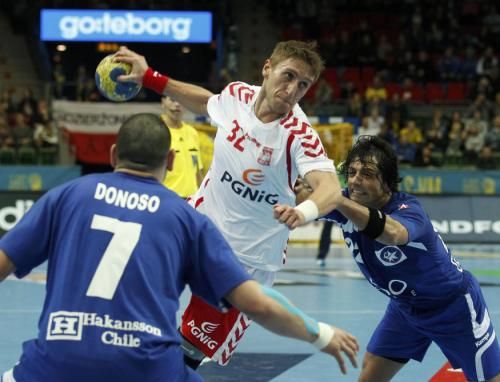 2011-01-172011-01-17t191523z_01_hnd120_rtridsp_3_handball_reuters