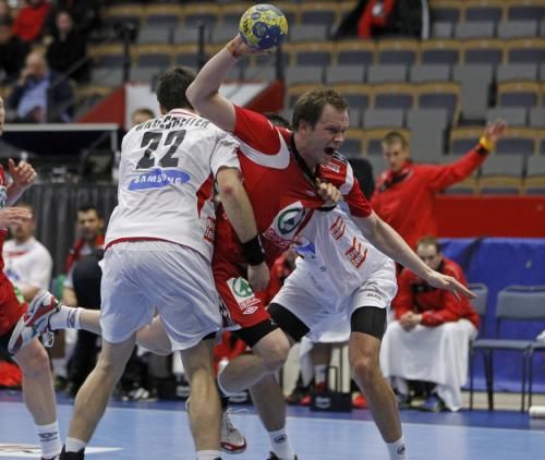 2011-01-172011-01-17t193839z_01_hnd128_rtridsp_3_handball_reuters