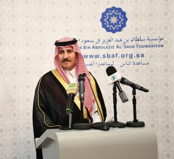 الأمير فيصل بن سلطان بن عبد العزيز