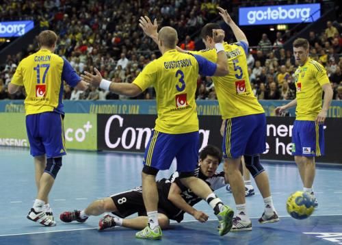 2011-01-172011-01-17t205738z_01_hnd148_rtridsp_3_handball_reuters