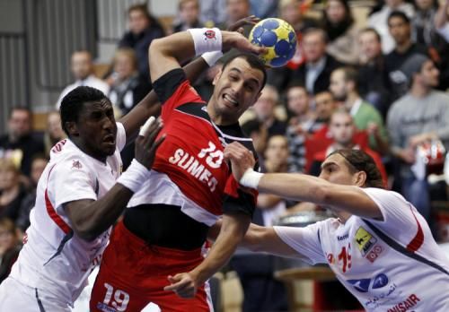 2011-01-172011-01-17t203147z_01_hnd623_rtridsp_3_handball_reuters