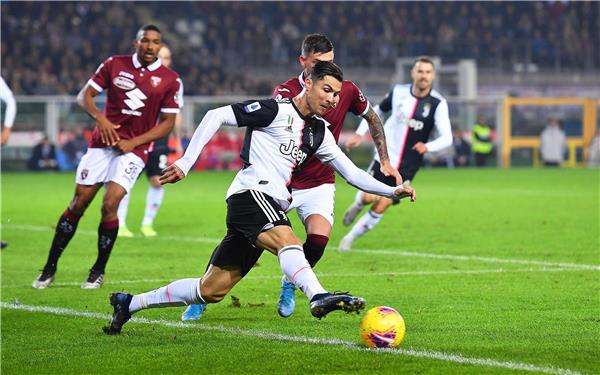 لقاء سابق بين الفريقين