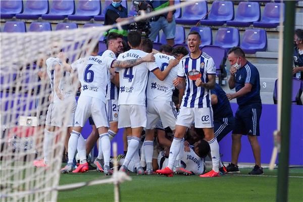 فرحة لاعبي بلد الوليد