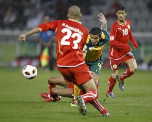 2011-01-182011-01-18t135558z_01_ac903_rtridsp_3_soccer-asian_reuters