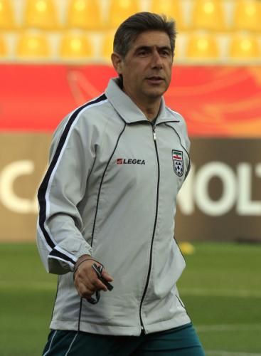 2011-01-142011-01-14t142915z_01_doh26_rtridsp_3_soccer-asian_reuters